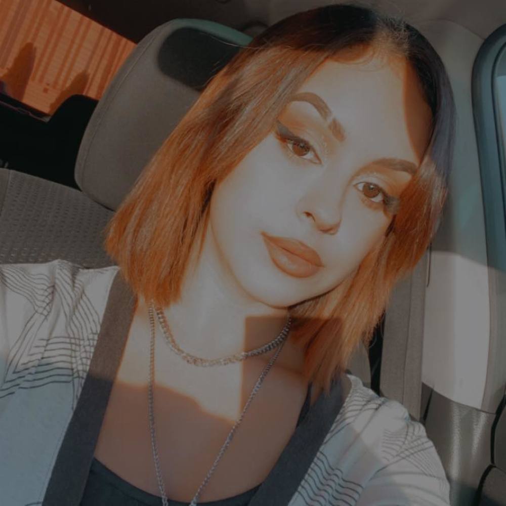 Meet your Posher, Alexandra